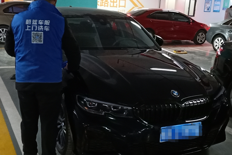 鄭州蔚藍(lán)車服上門微水洗車怎么樣?線上預(yù)約線下上門洗車