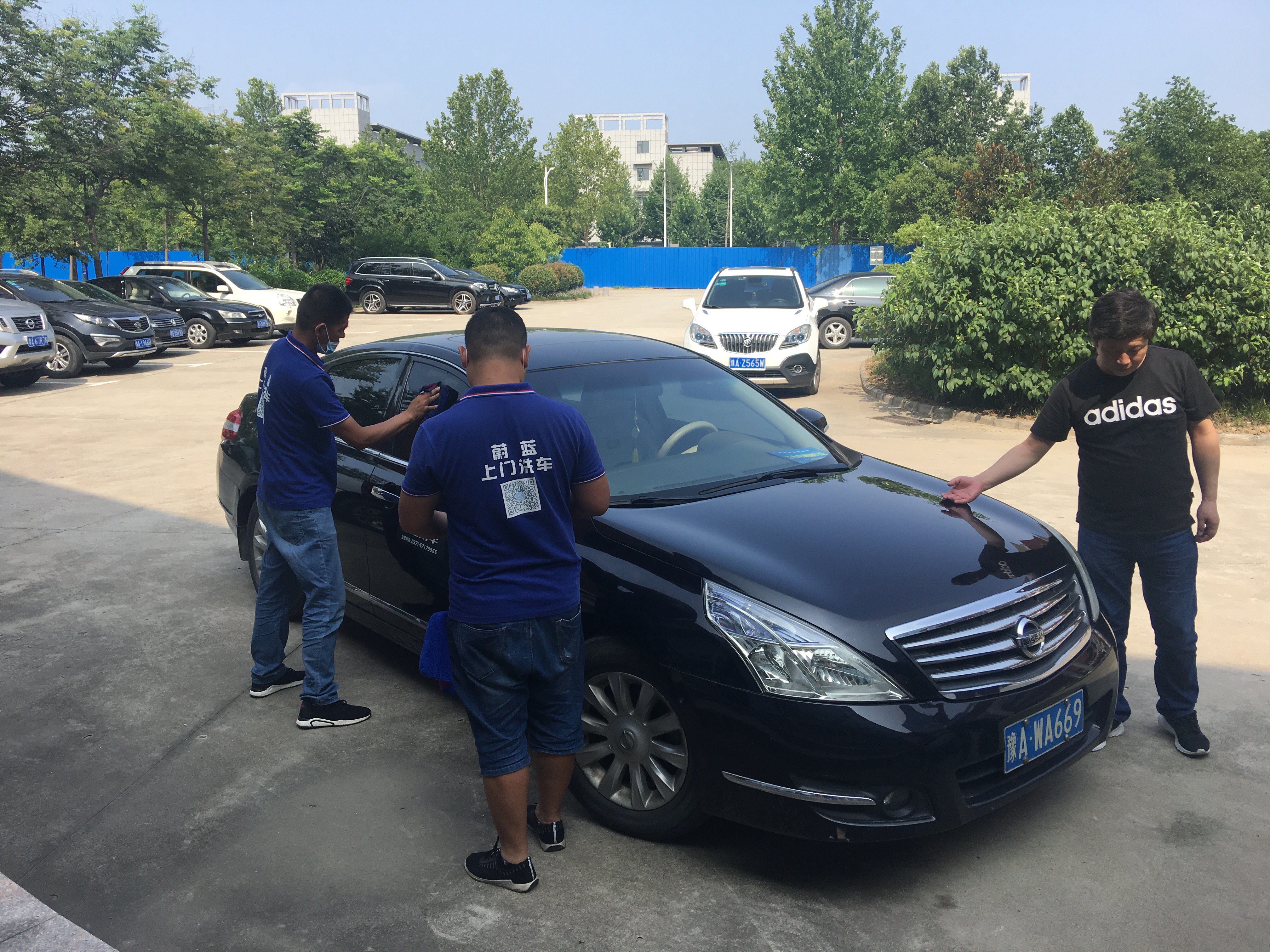 鄭州上門洗車提醒您，洗車時(shí)，這些地方一定要注意！